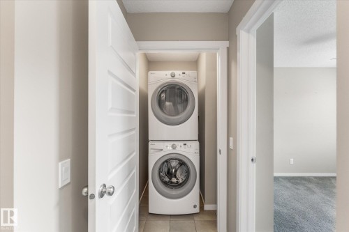 457 Orchards Boulevard Sw, Edmonton, AB - Indoor Photo Showing Laundry Room