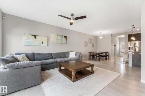 457 Orchards Boulevard Sw, Edmonton, AB - Indoor Photo Showing Living Room