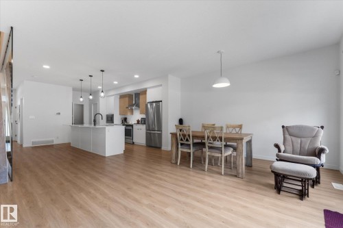 3906 5 Avenue Sw, Edmonton, AB - Indoor