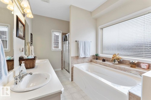 2602 6 Avenue, Cold Lake, AB - Indoor Photo Showing Bathroom