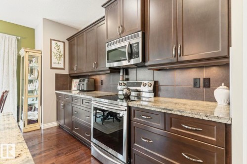 22 Voleta Crest, Spruce Grove, AB - Indoor Photo Showing Kitchen