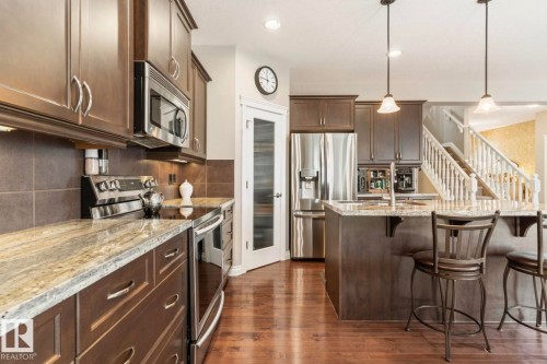 22 Voleta Crest, Spruce Grove, AB - Indoor Photo Showing Kitchen With Stainless Steel Kitchen With Upgraded Kitchen