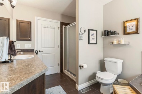 22 Voleta Crest, Spruce Grove, AB - Indoor Photo Showing Bathroom