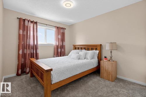#23 3520 60 St Nw, Edmonton, AB - Indoor Photo Showing Bedroom