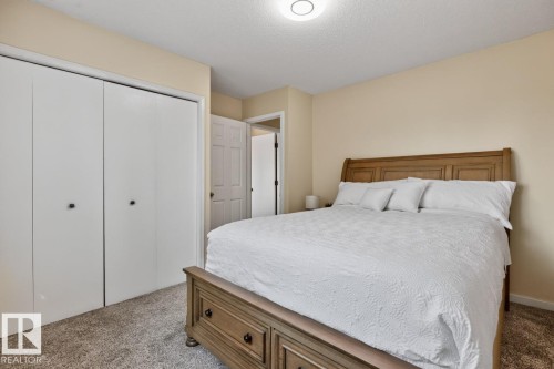 #23 3520 60 St Nw, Edmonton, AB - Indoor Photo Showing Bedroom
