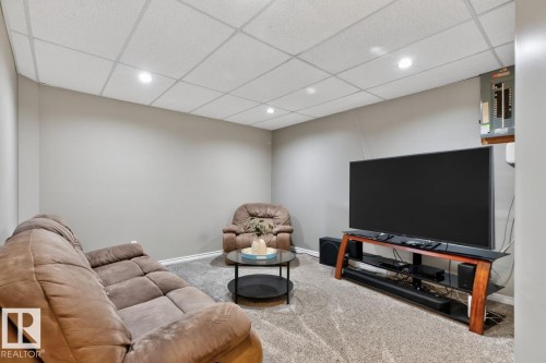 #23 3520 60 St Nw, Edmonton, AB - Indoor