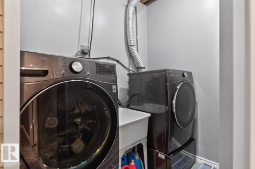 #23 3520 60 St Nw, Edmonton, AB - Indoor Photo Showing Laundry Room