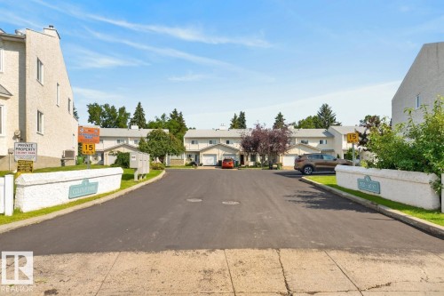 #23 3520 60 St Nw, Edmonton, AB - Outdoor