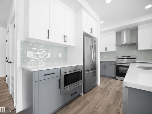19066 20A Avenue Nw, Edmonton, AB - Indoor Photo Showing Kitchen With Upgraded Kitchen