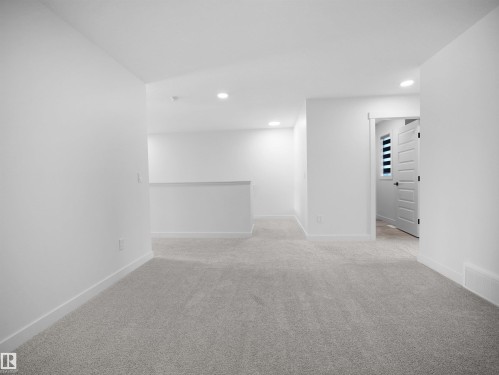 19066 20A Avenue Nw, Edmonton, AB - Indoor Photo Showing Other Room