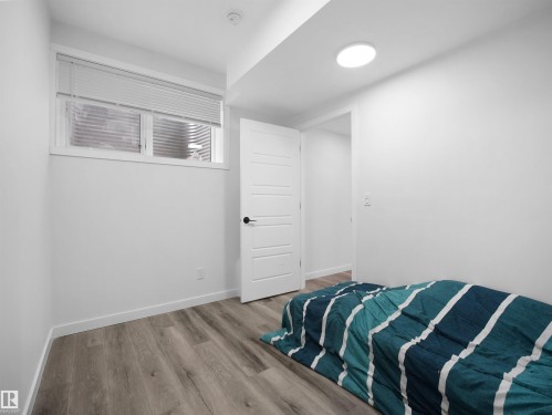 19066 20A Avenue Nw, Edmonton, AB - Indoor Photo Showing Other Room