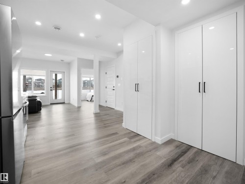 19066 20A Avenue Nw, Edmonton, AB - Indoor Photo Showing Other Room