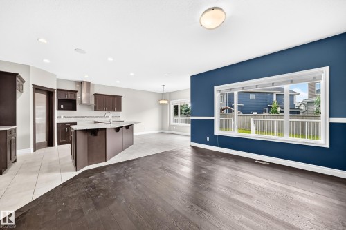 13032 208 Street Nw, Edmonton, AB - Indoor