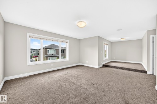 13032 208 Street Nw, Edmonton, AB - Indoor