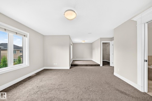 13032 208 Street Nw, Edmonton, AB - Indoor Photo Showing Other Room