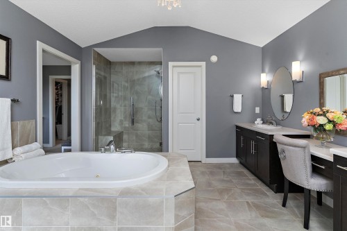 1708 32 Street Nw, Edmonton, AB - Indoor Photo Showing Bathroom
