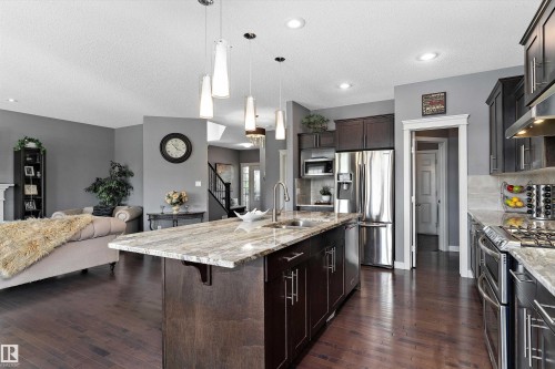 1708 32 Street Nw, Edmonton, AB - Indoor Photo Showing Kitchen With Double Sink With Upgraded Kitchen