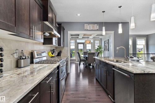 1708 32 Street Nw, Edmonton, AB - Indoor Photo Showing Kitchen With Double Sink With Upgraded Kitchen