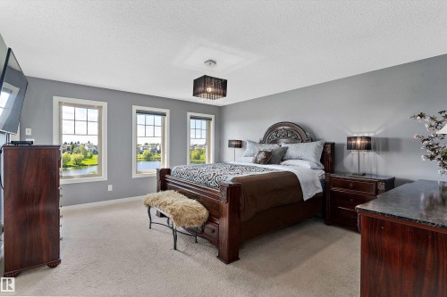 1708 32 Street Nw, Edmonton, AB - Indoor Photo Showing Bedroom
