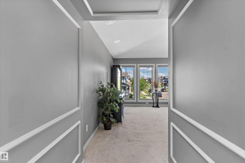 1708 32 Street Nw, Edmonton, AB - Indoor Photo Showing Other Room