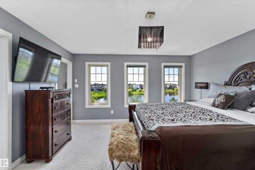 1708 32 Street Nw, Edmonton, AB - Indoor Photo Showing Bedroom