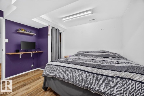 39 Mcnabb Crescent, Stony Plain, AB - Indoor Photo Showing Bedroom