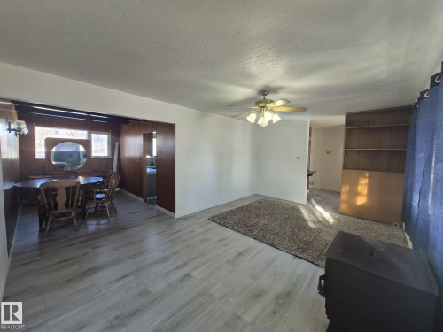 7920 Argyll Road Nw, Edmonton, AB - Indoor Photo Showing Other Room