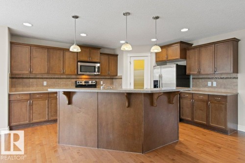 1636 Westerra Avenue, Stony Plain, AB - Indoor Photo Showing Kitchen
