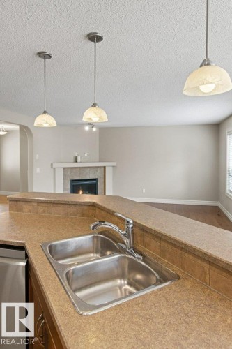 1636 Westerra Avenue, Stony Plain, AB - Indoor Photo Showing Kitchen With Double Sink