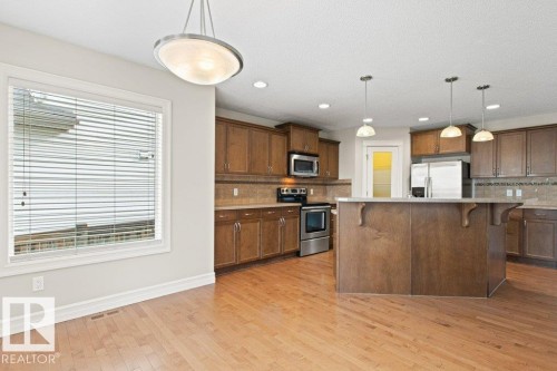 1636 Westerra Avenue, Stony Plain, AB - Indoor Photo Showing Kitchen