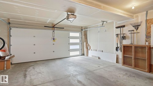 #80 804 Welsh Dr Sw, Edmonton, AB - Indoor Photo Showing Garage