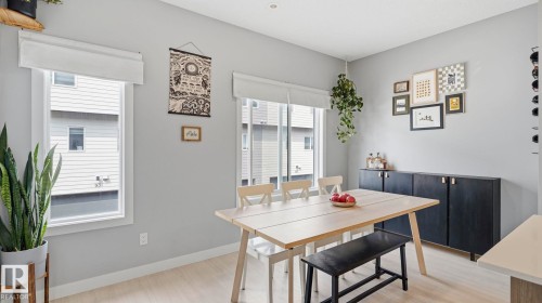 #80 804 Welsh Dr Sw, Edmonton, AB - Indoor Photo Showing Dining Room