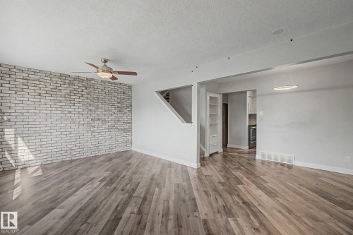 5142 106A Street Nw, Edmonton, AB - Indoor Photo Showing Other Room