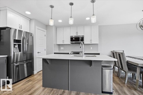 7633 Koruluk Place Sw, Edmonton, AB - Indoor Photo Showing Kitchen With Upgraded Kitchen