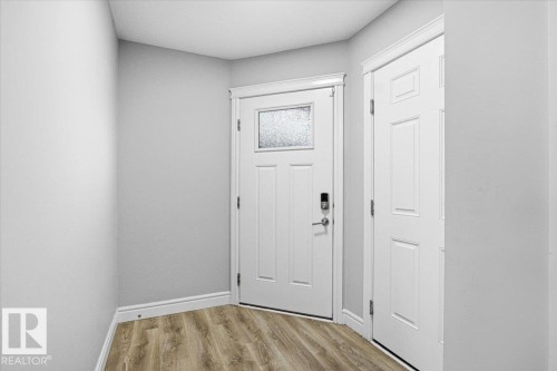 7633 Koruluk Place Sw, Edmonton, AB - Indoor Photo Showing Other Room