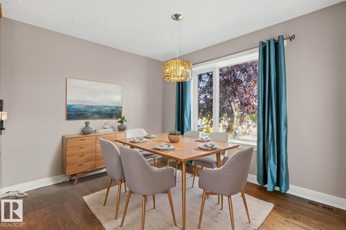18 Cascade Crescent, Sherwood Park, AB - Indoor Photo Showing Dining Room