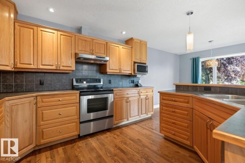 18 Cascade Crescent, Sherwood Park, AB - Indoor Photo Showing Kitchen With Double Sink