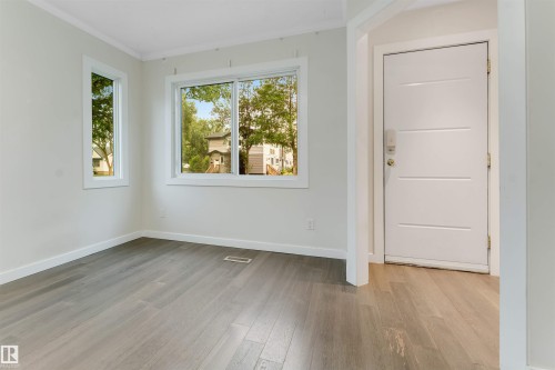 12105 87 Street Nw, Edmonton, AB - Indoor Photo Showing Other Room
