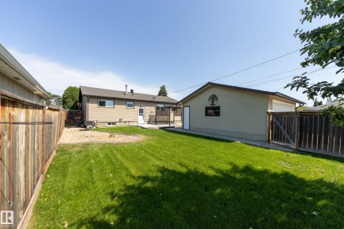 8003 136 Avenue Nw, Edmonton, AB - Outdoor With Exterior