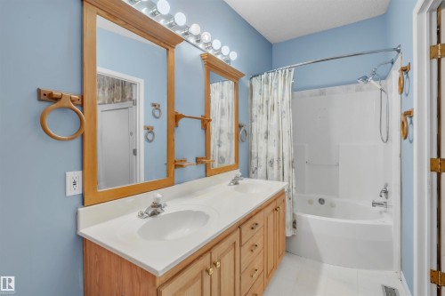 5313 57A Street, Cold Lake, AB - Indoor Photo Showing Bathroom