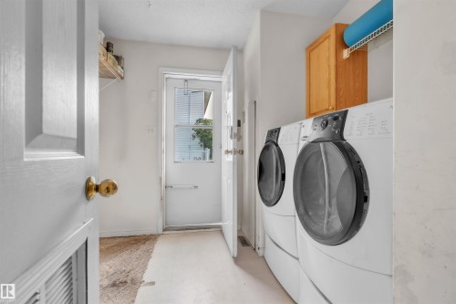 5313 57A Street, Cold Lake, AB - Indoor Photo Showing Laundry Room