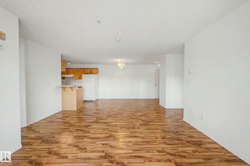 #203 8119 112 Av Nw, Edmonton, AB - Indoor