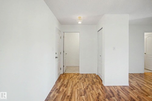 #203 8119 112 Av Nw, Edmonton, AB - Indoor Photo Showing Other Room