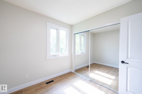 14 Amberly Court Nw, Edmonton, AB - Indoor Photo Showing Other Room