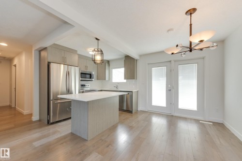 13112 90 Street Nw, Edmonton, AB - Indoor Photo Showing Kitchen With Upgraded Kitchen