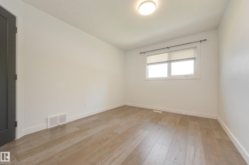 13112 90 Street Nw, Edmonton, AB - Indoor Photo Showing Other Room