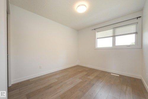 13112 90 Street Nw, Edmonton, AB - Indoor Photo Showing Other Room
