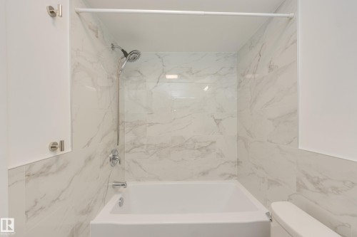 13112 90 Street Nw, Edmonton, AB - Indoor Photo Showing Bathroom