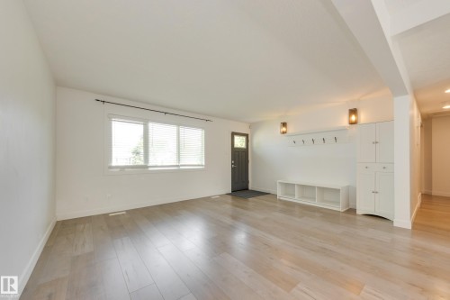 13112 90 Street Nw, Edmonton, AB - Indoor Photo Showing Other Room
