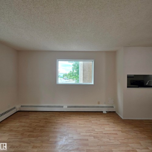 #201 17467 98A Av Nw, Edmonton, AB - Indoor Photo Showing Other Room
